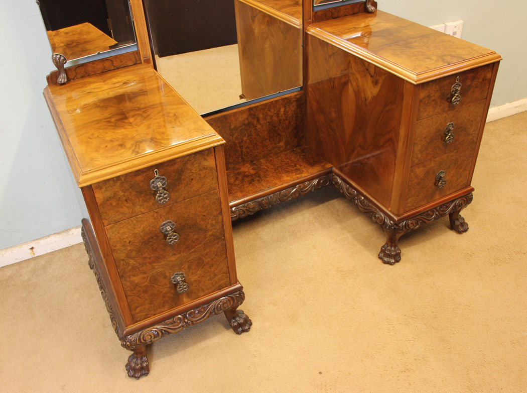 11300r4 Antique Burr Walnut Dressing Table, Superb Antique Burr Walnut Triple Mirror Dressing Table
