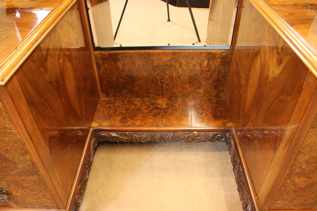 11300r6 Antique Burr Walnut Dressing Table, Superb Antique Burr Walnut Triple Mirror Dressing Table