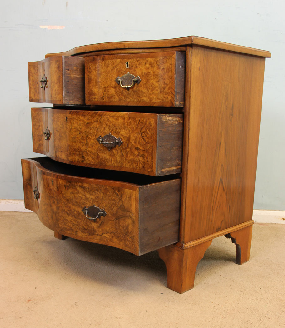 11301r10 Antique Small Burr Walnut Chest of Drawers, Antique Small Burr Walnut Serpentine Shaped Chest of Drawers