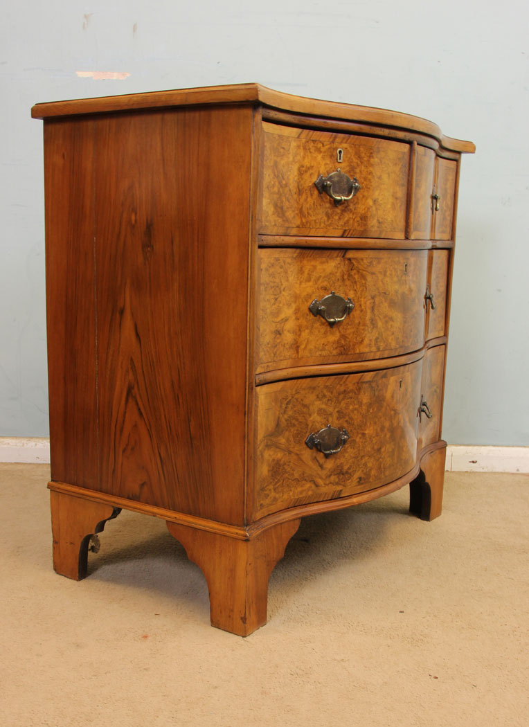 11301r3 Antique Small Burr Walnut Chest of Drawers, Antique Small Burr Walnut Serpentine Shaped Chest of Drawers