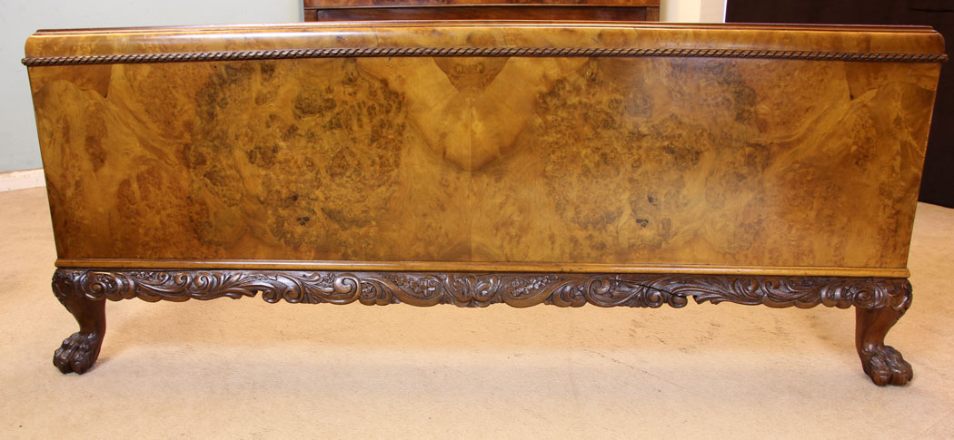 11302r8 Quality Burr Walnut Double Bed Antique Quality Burr Walnut Double Bed