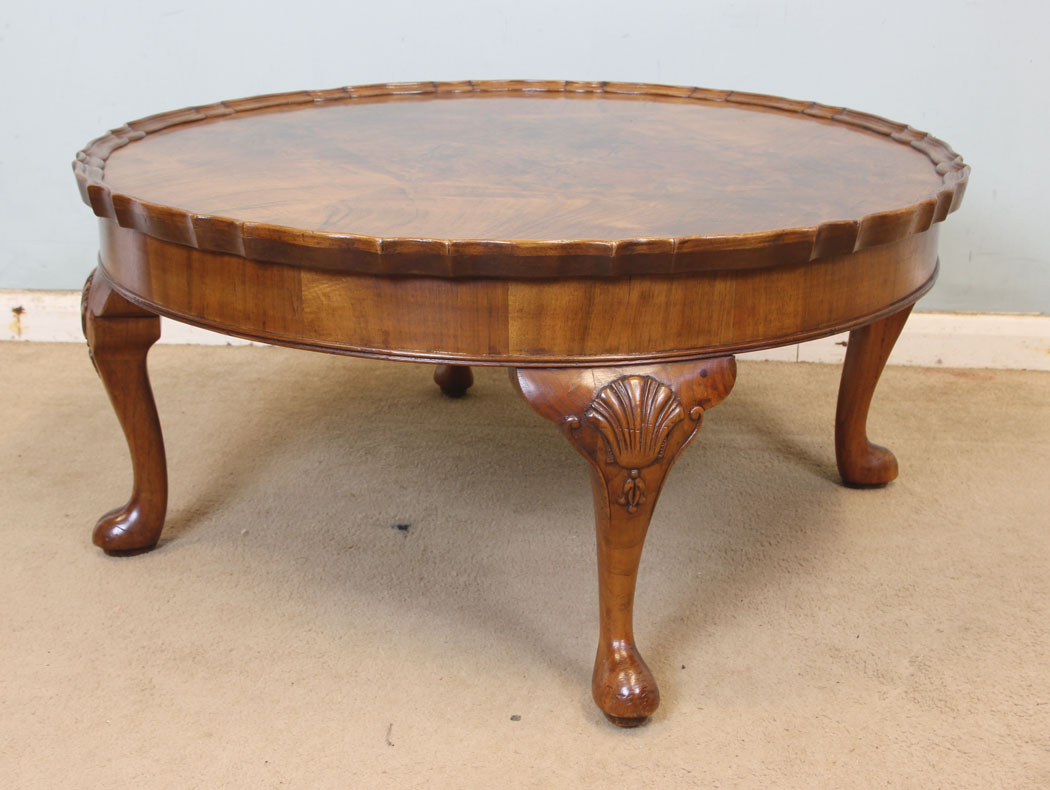 11307r4 Antique Burr Walnut Low Coffee Table, Antique Circular Burr Walnut Coffee Table