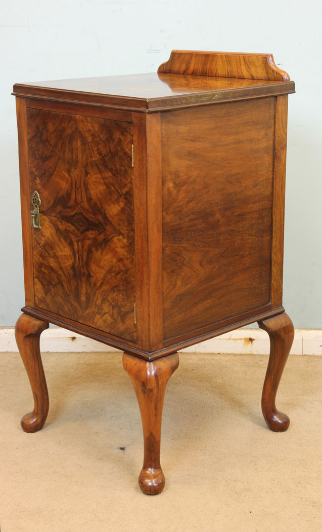11308r2 Antique Burr Walnut Bedside Cabinet, Antique Figured Walnut Bedside Cabinet