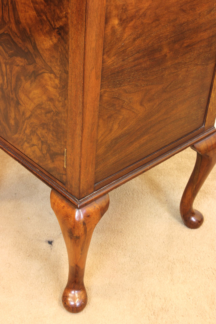 11308r5 Antique Burr Walnut Bedside Cabinet, Antique Figured Walnut Bedside Cabinet