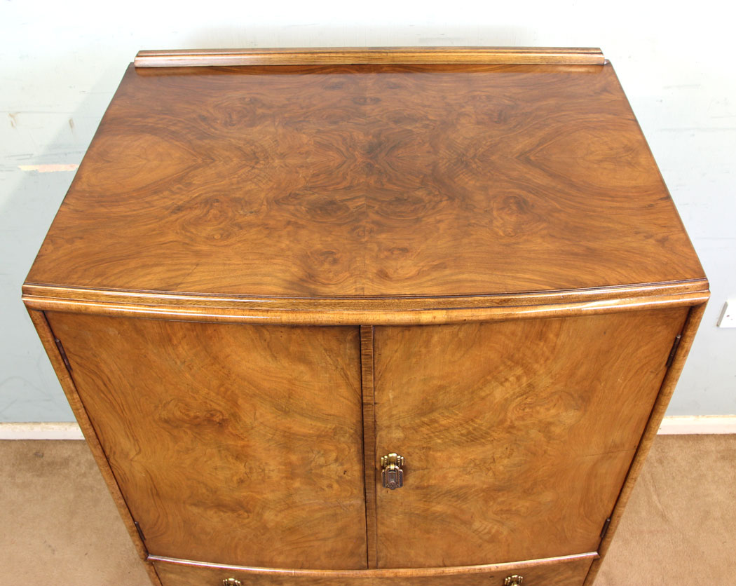 11319r5 Antique Walnut Tallboy, Figured Walnut Bow Fronted Tallboy Cupboard