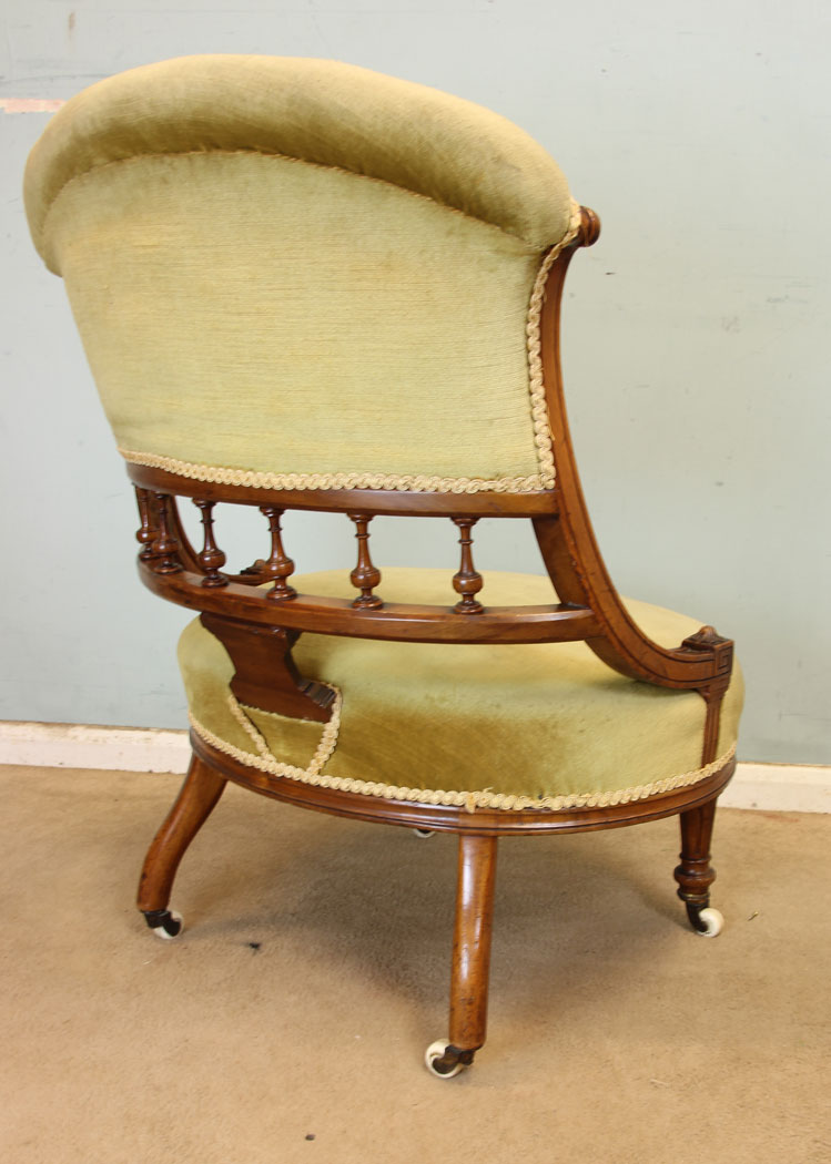 11323r8 Antique Victorian Walnut Chair, Antique Victorian Walnut Nursing Chair.