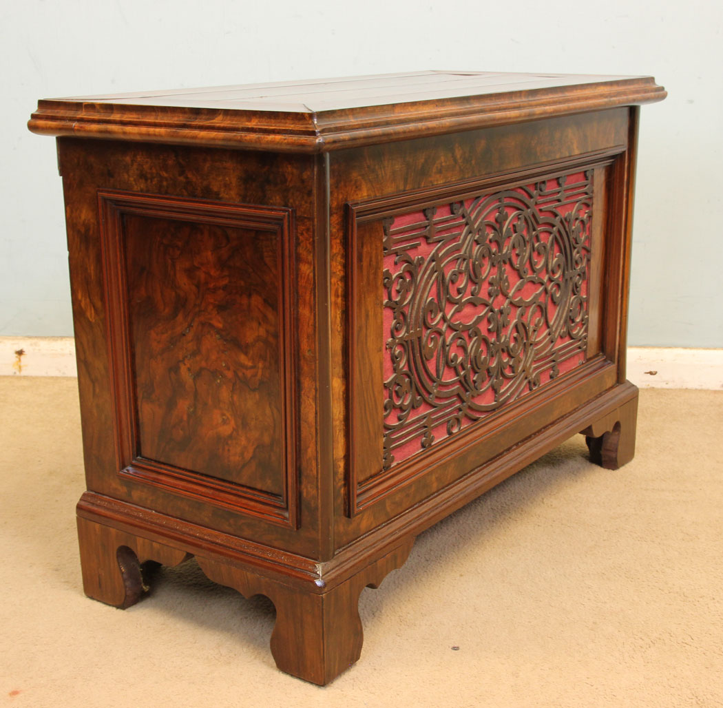 11331r4 Antique Burr Walnut Storage Box, Burr Walnut Storage Chest