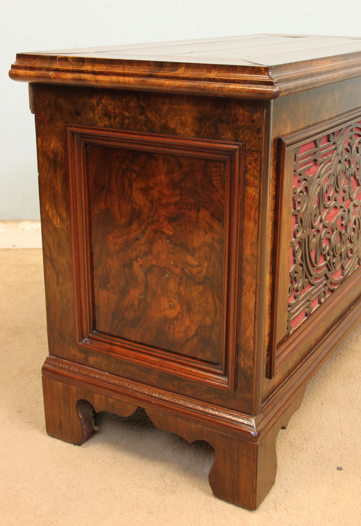 11331r5 Antique Burr Walnut Storage Box, Burr Walnut Storage Chest