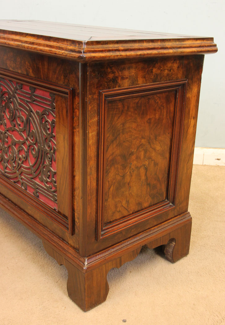 11331r6 Antique Burr Walnut Storage Box, Burr Walnut Storage Chest