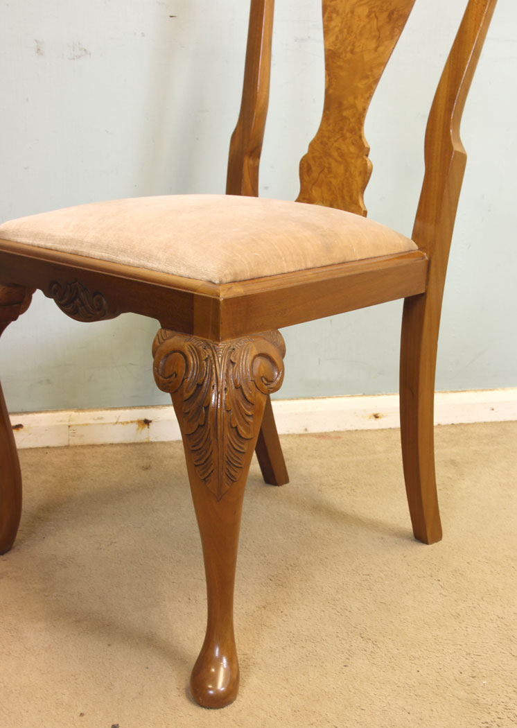 11341r7 Set Four Burr Walnut Antique Queen Anne Style Dining Chairs, Set Four Walnut Antique Queen Anne Style Dining Chairs