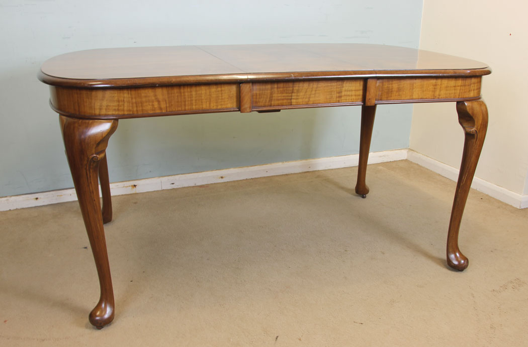 11340r14 Antique Figured Walnut Extending Dining Table, Antique Figured Walnut Queen Anne Style Extending Dining Table.