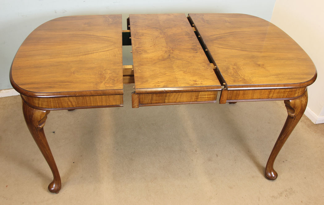 11340r7 Antique Figured Walnut Extending Dining Table, Antique Figured Walnut Queen Anne Style Extending Dining Table.