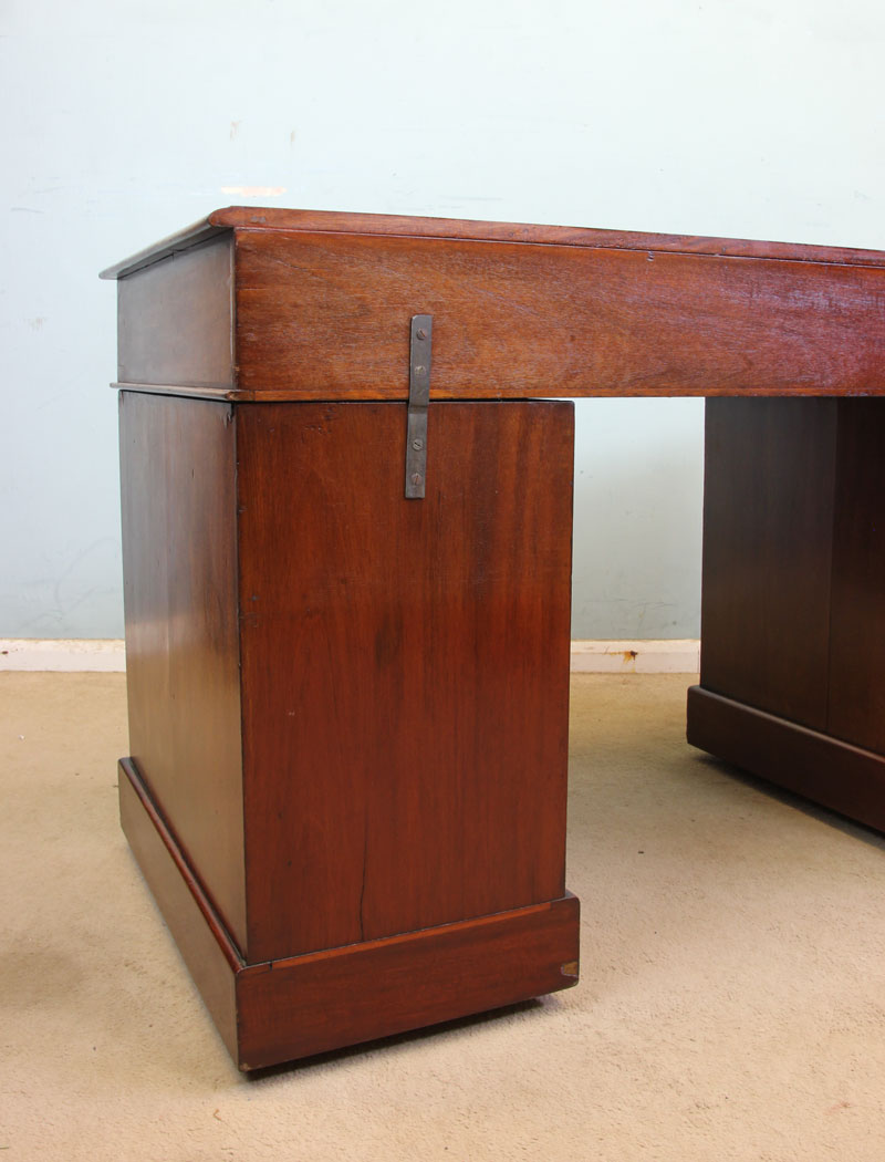 11355r15 Antique Victorian Mahogany Writing Desk, Antique Victorian Mahogany Pedestal Leather Top Kneehole Writing Desk