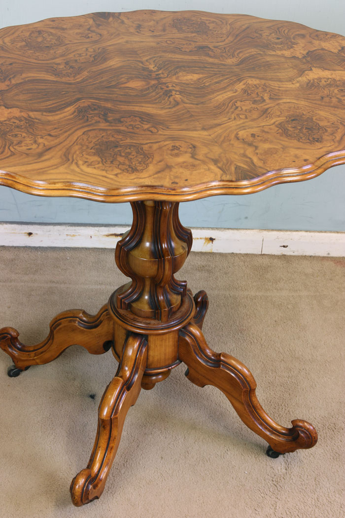 11358r8 Antique 19th Century Oval Burr Walnut Occasional Table, Antique Burr Walnut Shaped Occasional Table