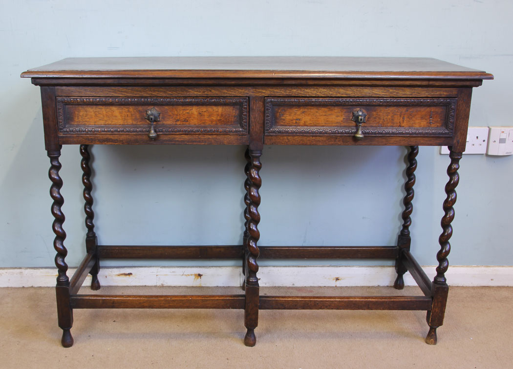 11376r1 Antique Oak Side Table, Antique Oak Barley Twist Two Drawer Side Table. This oak side table has a solid oak top with moulded edge under having two drawers