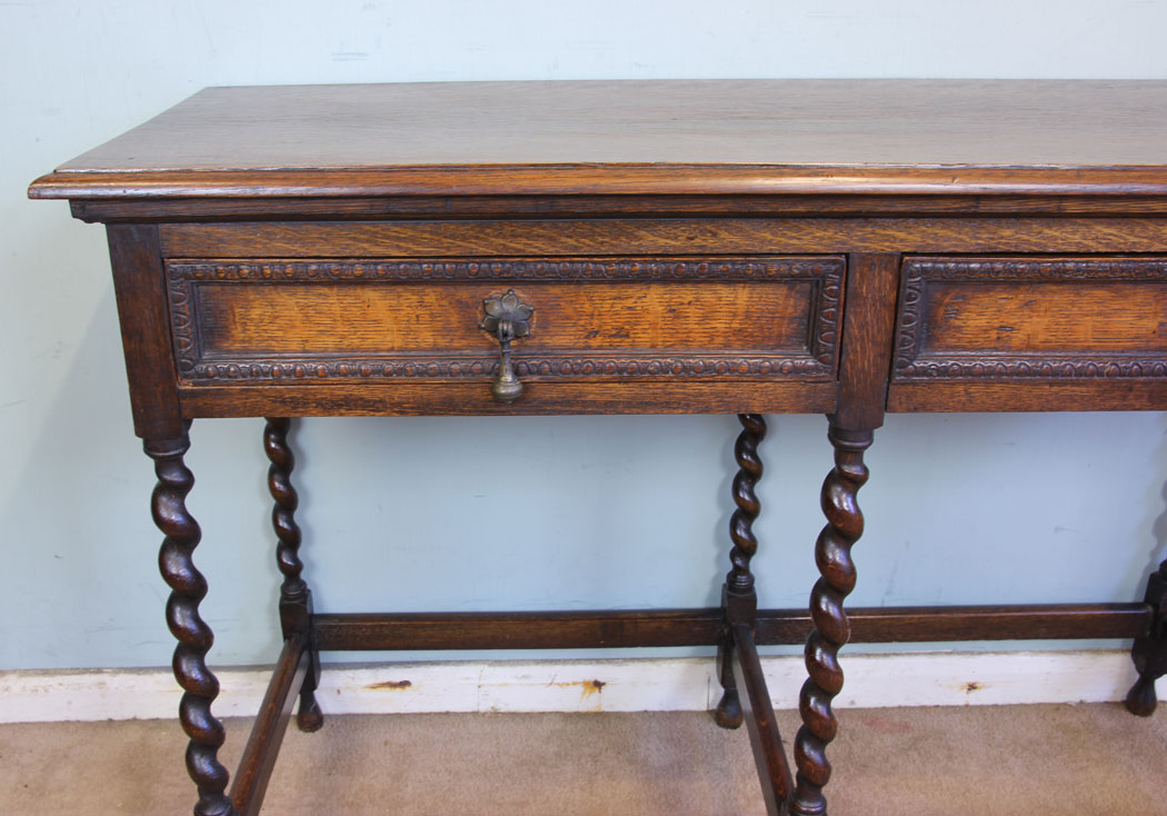 11376r7 Antique Oak Side Table, Antique Oak Barley Twist Two Drawer Side Table. This oak side table has a solid oak top with moulded edge under having two drawers