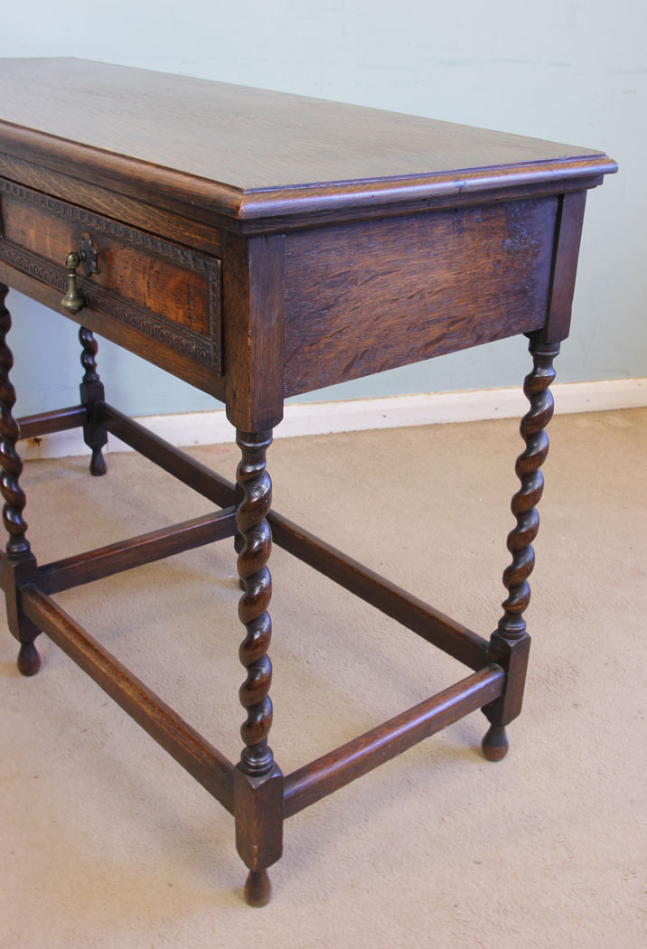11376r9 Antique Oak Side Table, Antique Oak Barley Twist Two Drawer Side Table. This oak side table has a solid oak top with moulded edge under having two drawers
