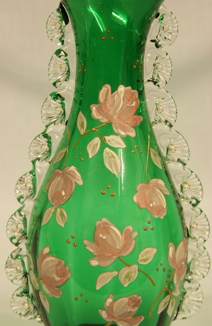 11392r4 Antique Green Glass Decorated Vase,