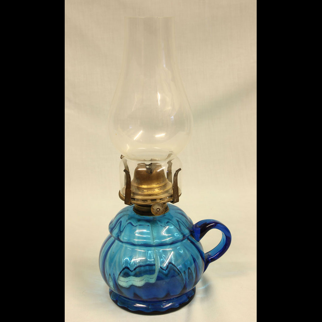 11395r01 Antique Blue Glass Finger / Hand Oil Lamp