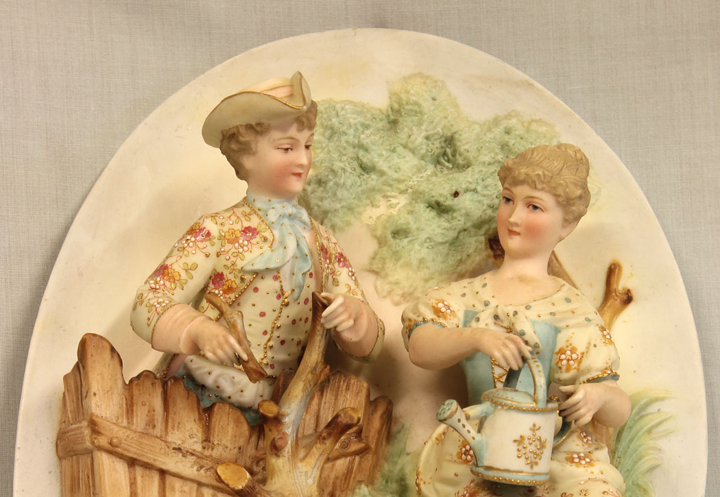 11400r2 Antique Oval Bisque Figurine Wall Plaque, Antique Oval Bisque Figurine Wall Plaque