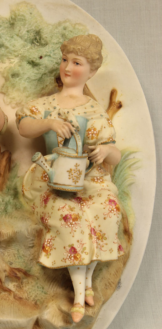 11400r4 Antique Oval Bisque Figurine Wall Plaque, Antique Oval Bisque Figurine Wall Plaque