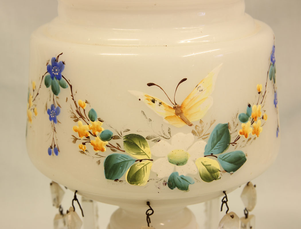 11425r4 Antique Late Victorian Single Mantle Table Lustre, Antique Late Victorian Single Mantle / Table Lustre