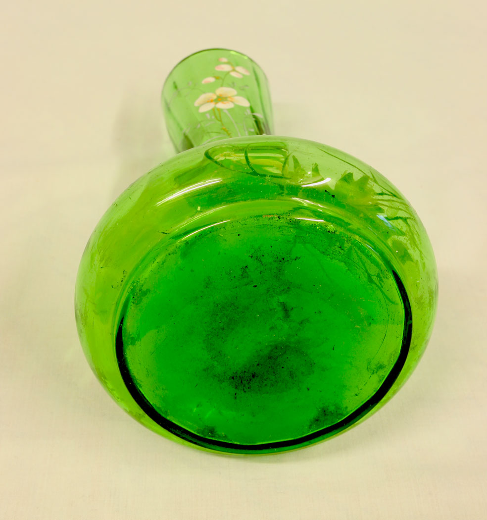 11444r6 Antique Decorated Green Glass Shaped Vase, Antique Decorated Green Glass Shaped Vase