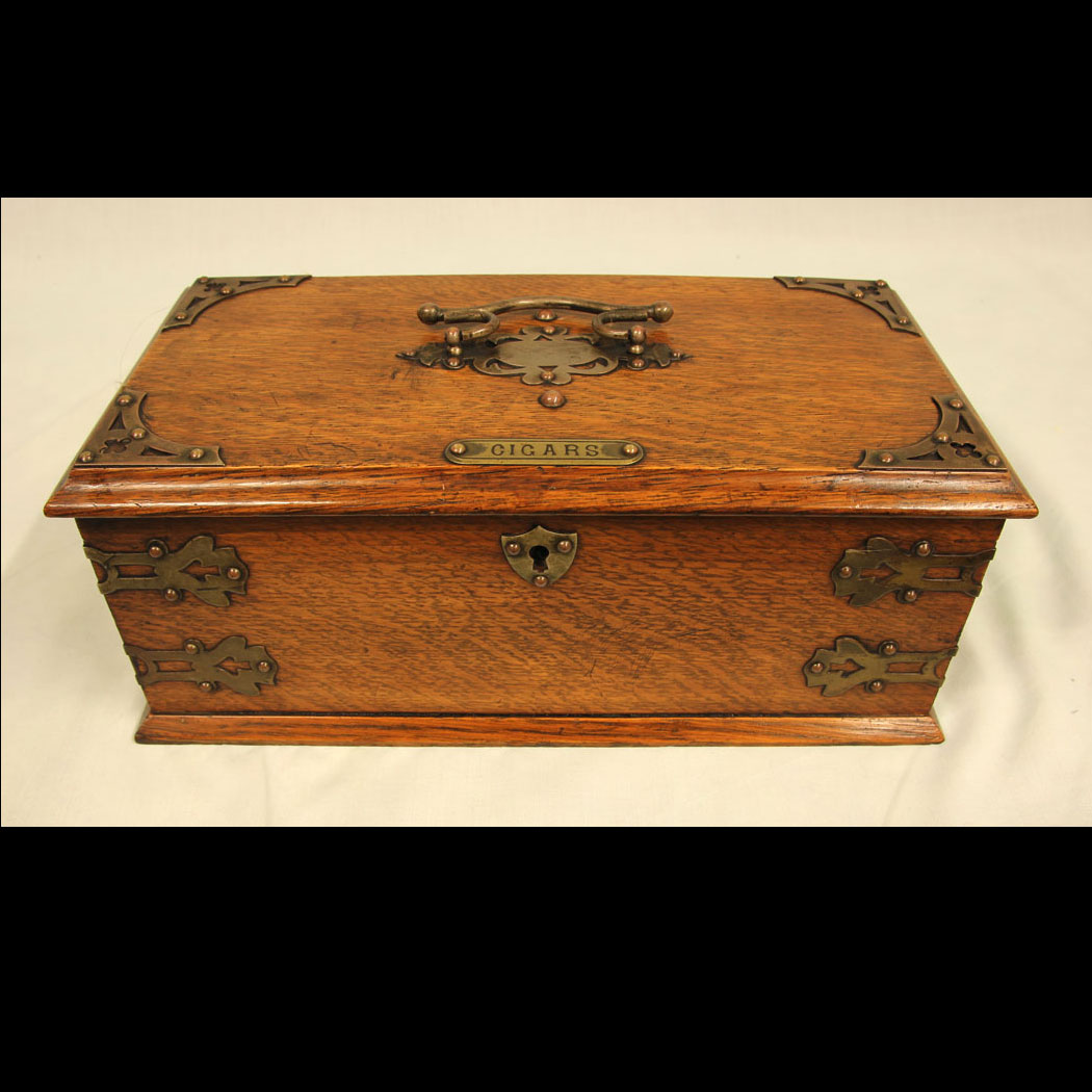11490r01 Antique Oak Cigar Box. Antique Edwardian Oak Cigar Box