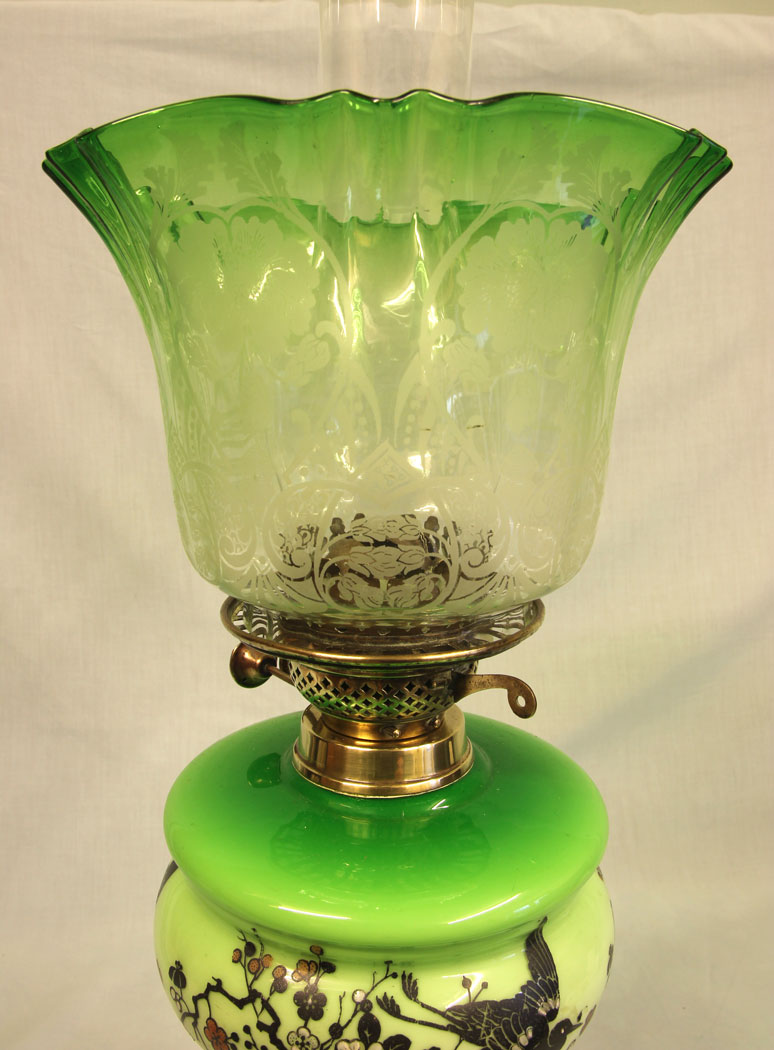 11496r13 Antique Victorian Green Glass Oil Lamp Antique Victorian Green Glass Oil Lamp
