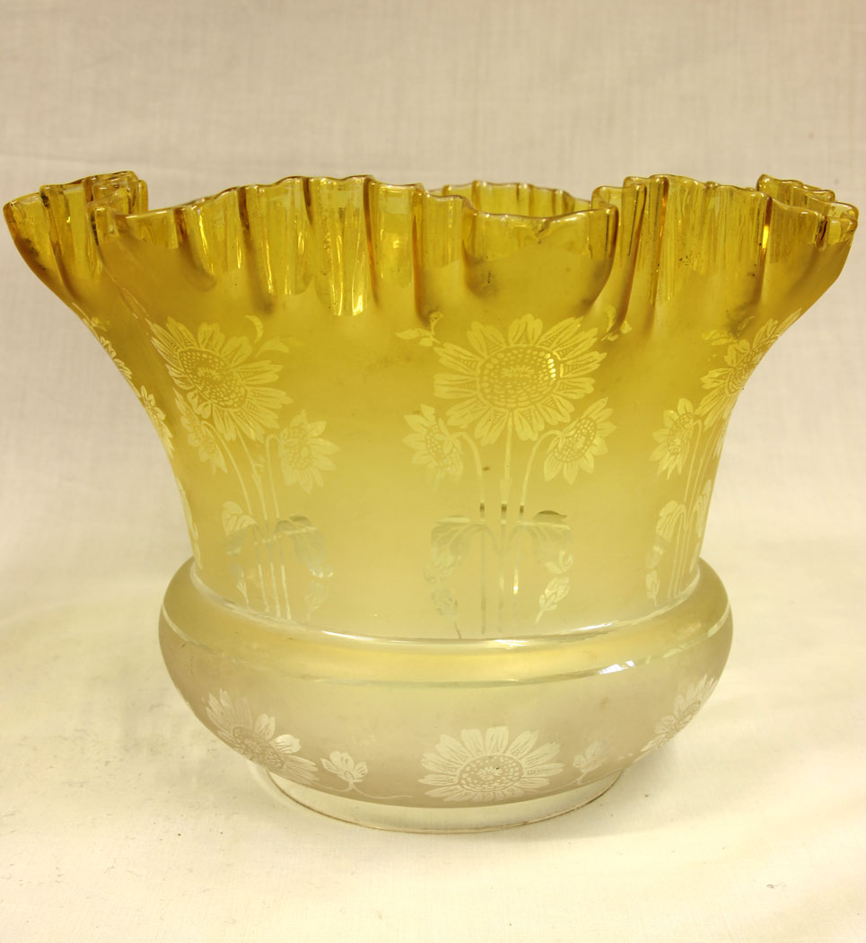 11501r5 Antique Victorian Yellow Glass Oil Lamp, Antique Victorian Yellow Glass Oil Lamp
