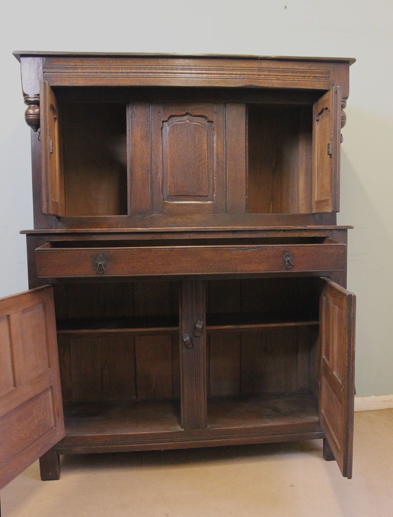 11511r13 Antique Oak Court Cupboard Sideboard Dresser,