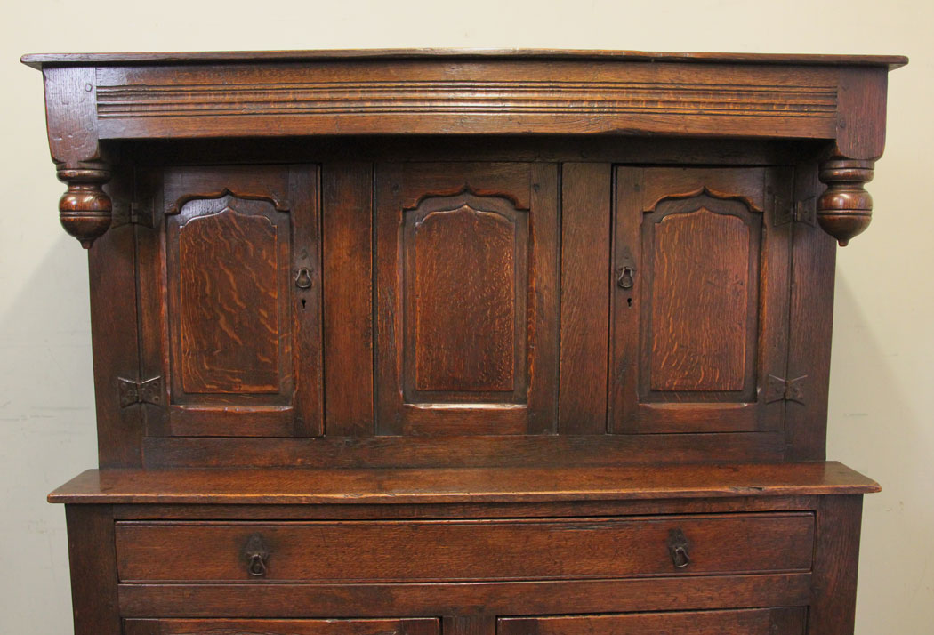 11511r4 Antique Oak Court Cupboard Sideboard Dresser,