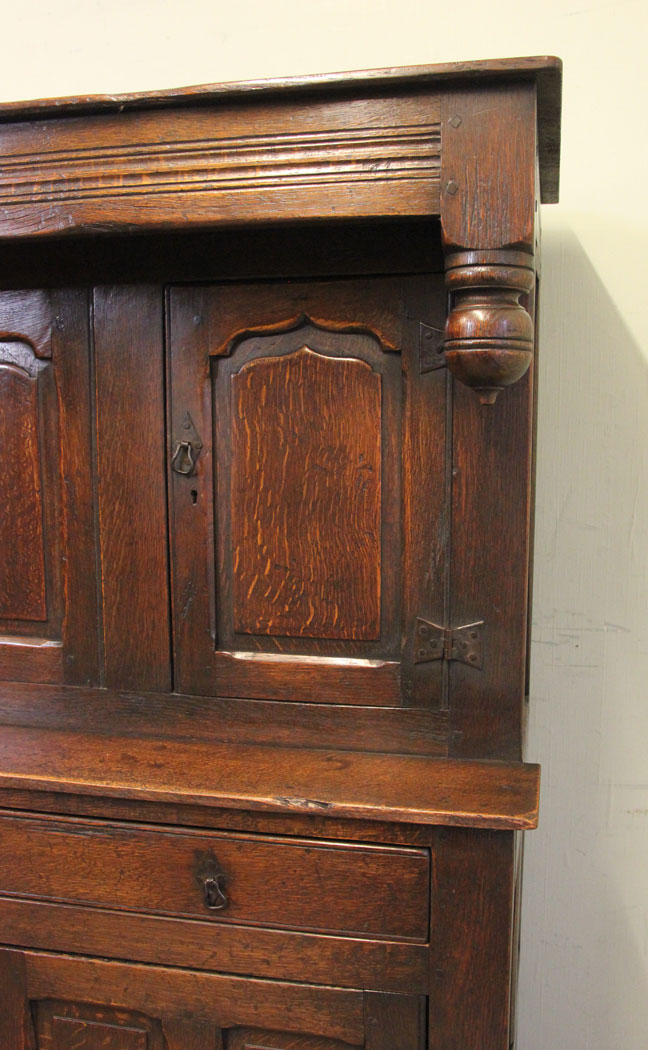 11511r6 Antique Oak Court Cupboard Sideboard Dresser,