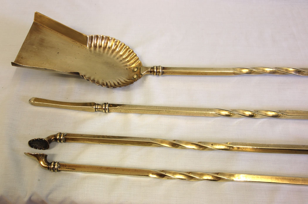 11525r3 Antique Set Fire Irons,
