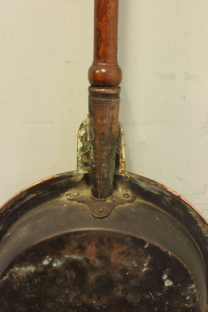 11532r6 Antique Victorian Copper Warming Pan,
