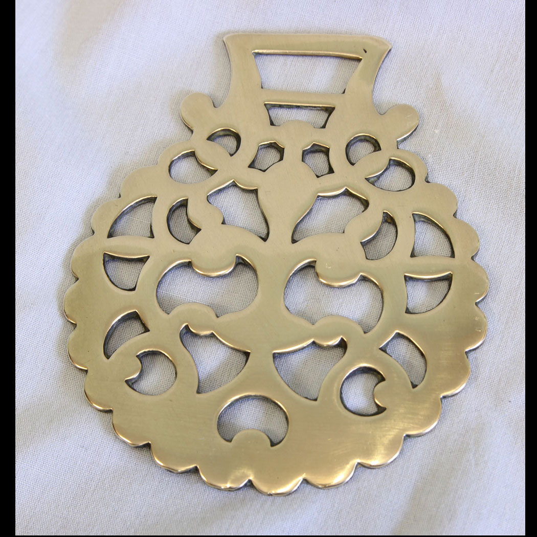 11539r01 Antique Horse Brass, Antique Single Horse Brass