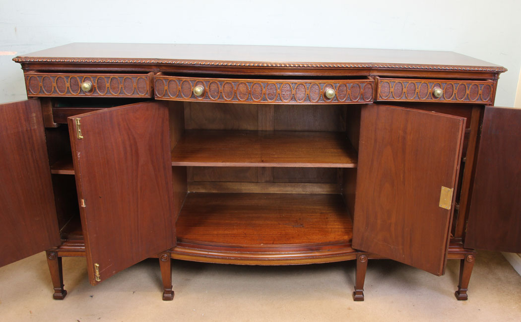 11541r12 Antique Mahogany Sideboard,