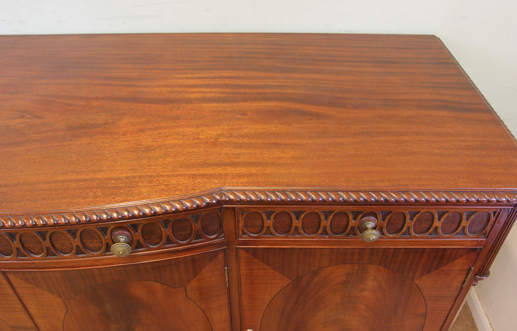 11541r7 Antique Mahogany Sideboard,