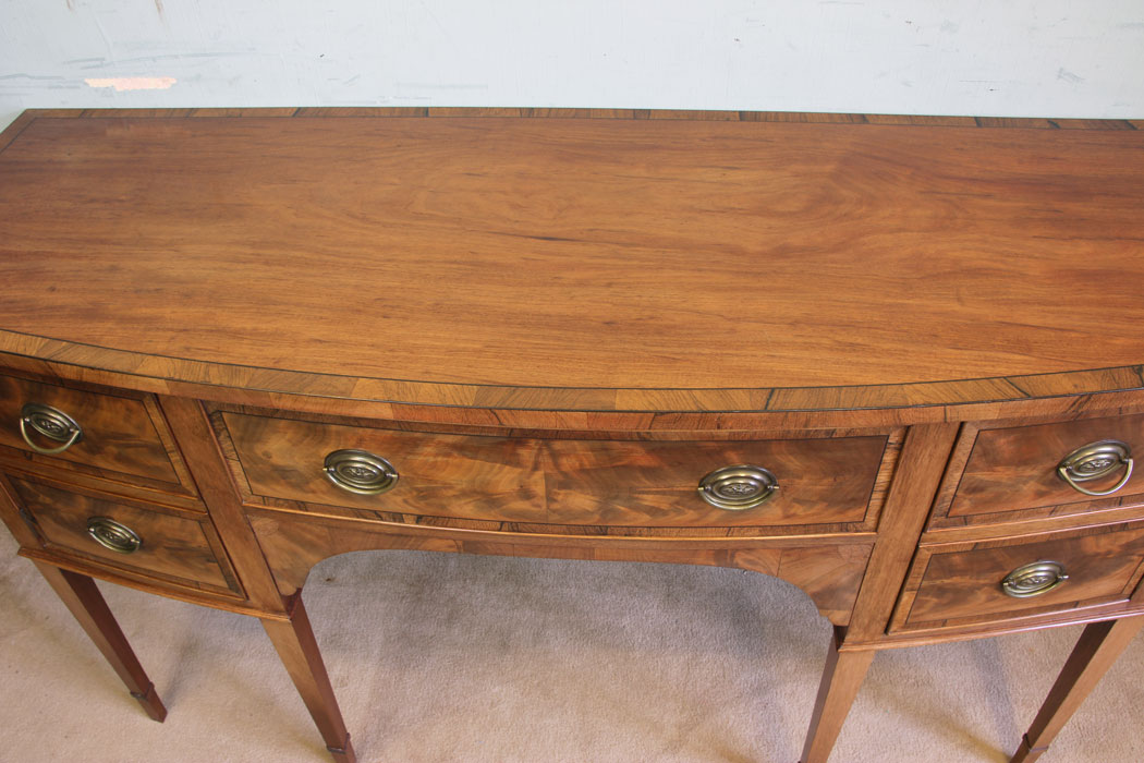 11545r10 Antique Georgian Style Mahogany Shaped Front Sideboard,