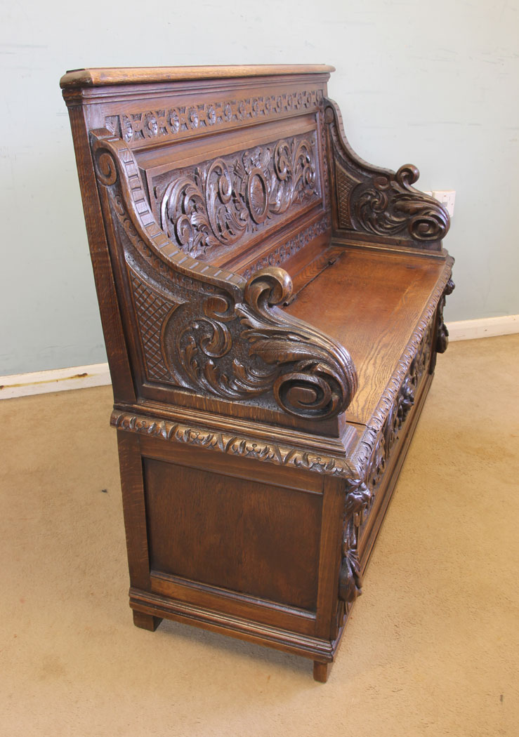 11572r10 Antique Oak Settle,