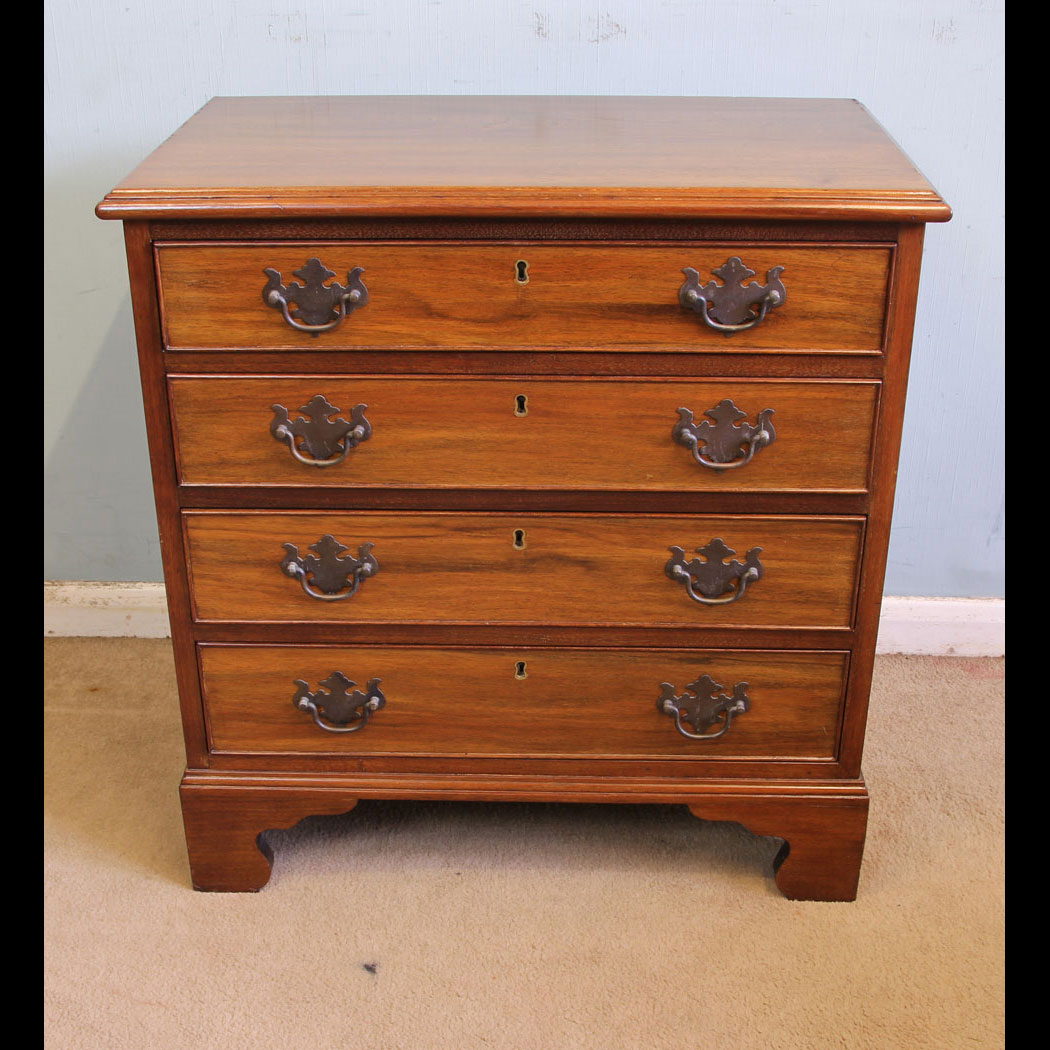 11582r01 Antique Small Walnut Chest of Drawers, Small Walnut Chest of Drawers