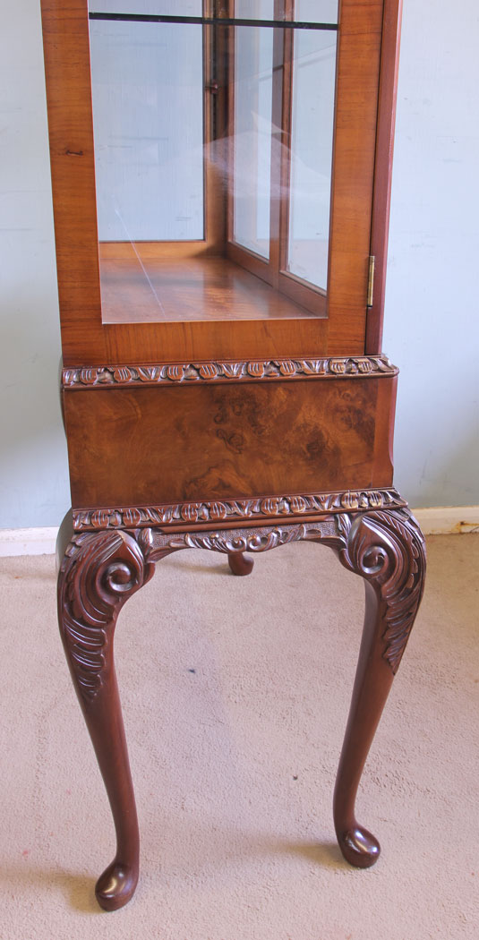 11586r8 Burr Walnut Glass Display Cabinet,