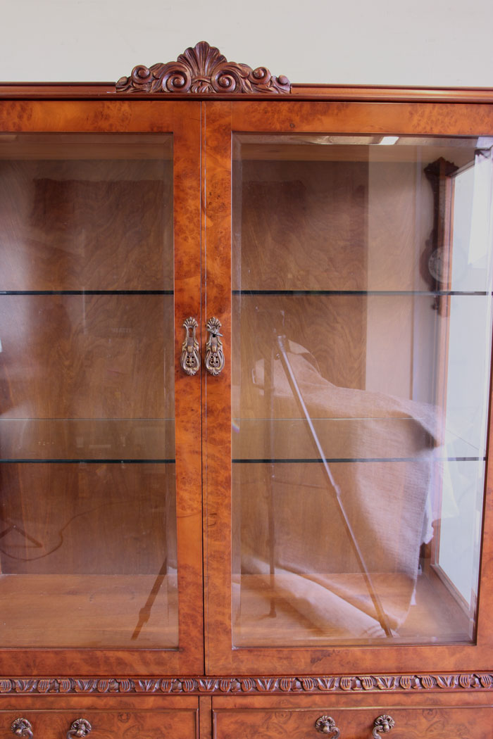 11586r9 Burr Walnut Glass Display Cabinet,