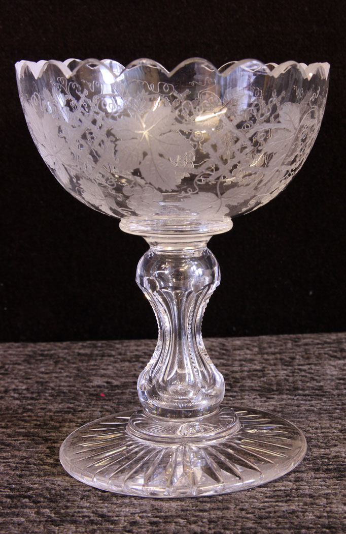 11592r2 Antique Etched Glass Bowl,
