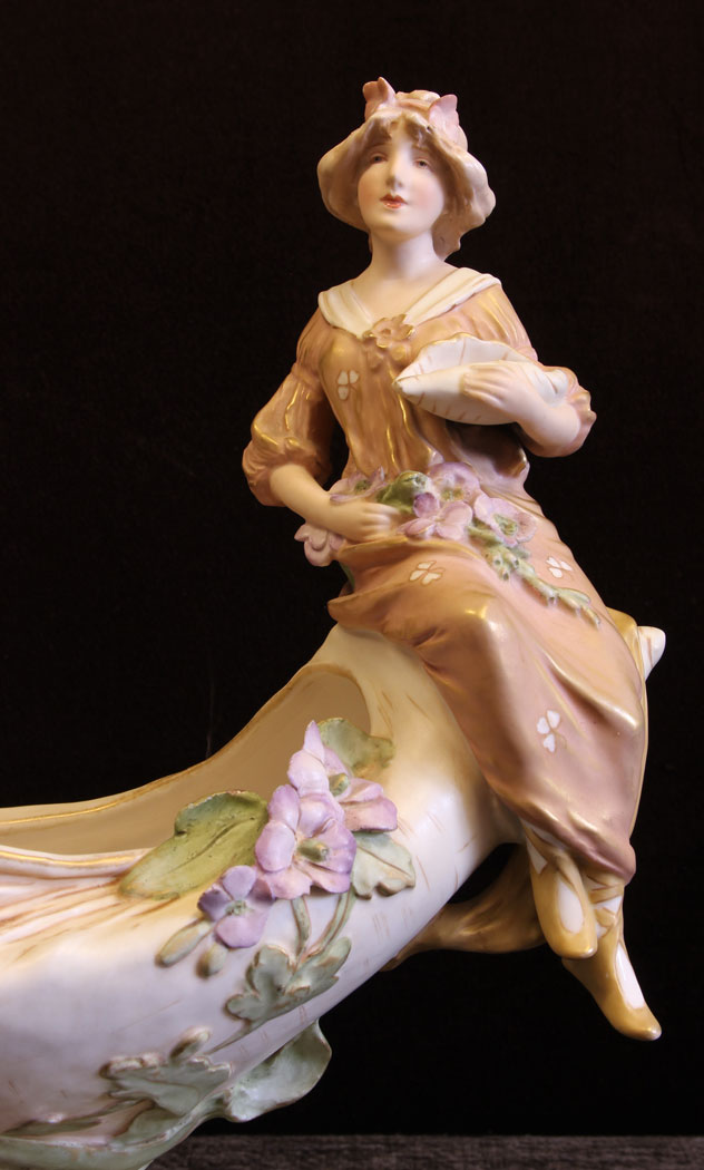 11600r7 Antique Large Royal Dux Centre Piece,