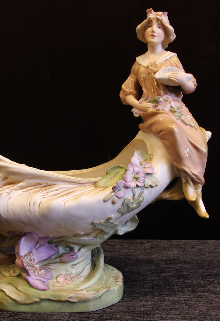 11600r8 Antique Large Royal Dux Centre Piece,
