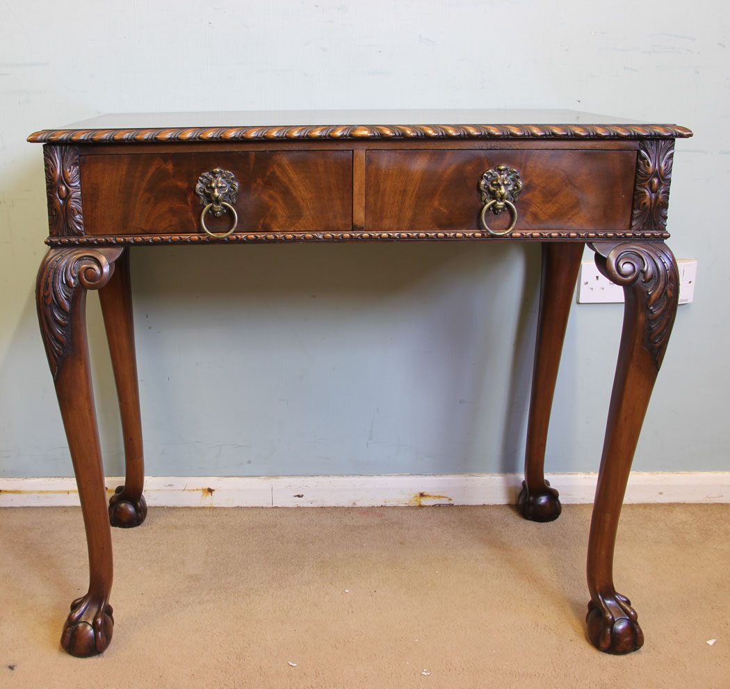 11617r03 Antique Mahogany Side Table,