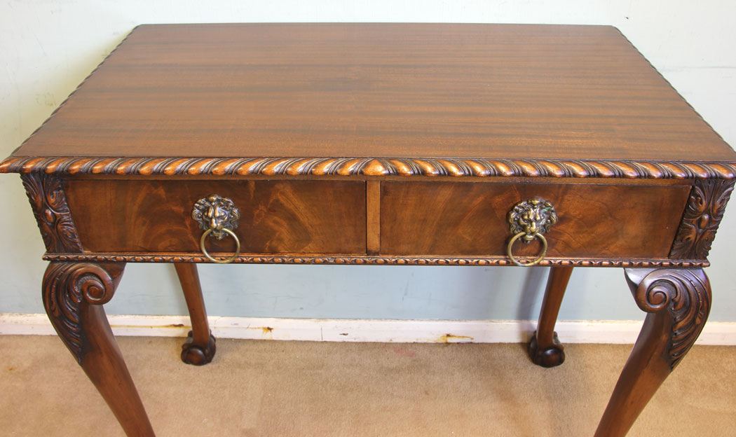 11617r4 Antique Mahogany Side Table,
