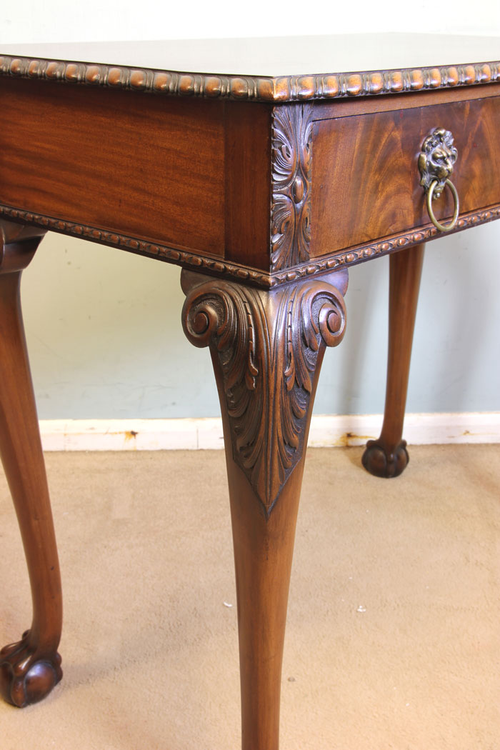 11617r5 Antique Mahogany Side Table,
