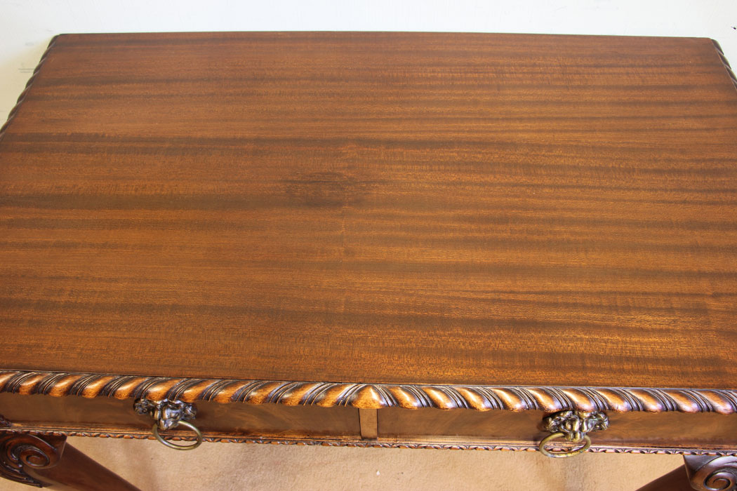 11617r6 Antique Mahogany Side Table,